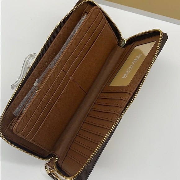 MICHAEL KORS JET SET TRAVEL LG TRVL CONTINENTAL - Picture 12 of 16